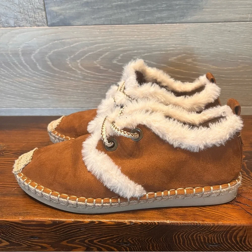 Yellow Box Chestnut Brown Raddie Suede Shoes 7.5 Fur Trim Woven Macrame Toe Lace